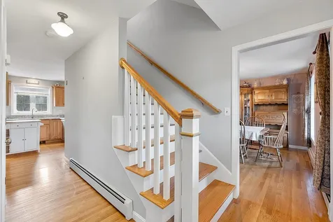 40 Maplevale Road East Kingston NH 03827