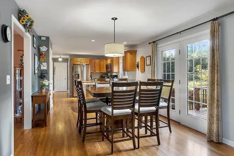 40 Maplevale Road East Kingston NH 03827