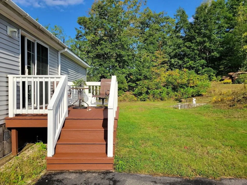 14 Ivy Lane Farmington NH 03835