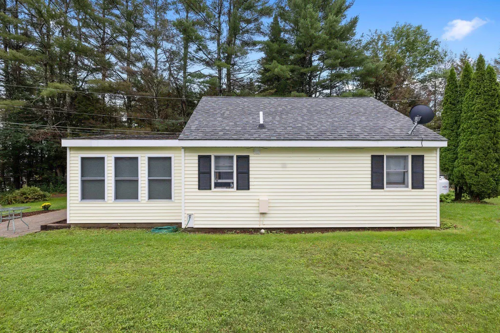 56 Noyes Road Tilton NH 03276
