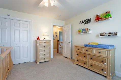 28 Hunter Mill Way Londonderry NH 03053