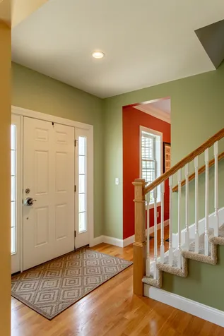 28 Hunter Mill Way Londonderry NH 03053