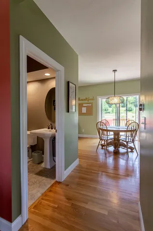28 Hunter Mill Way Londonderry NH 03053