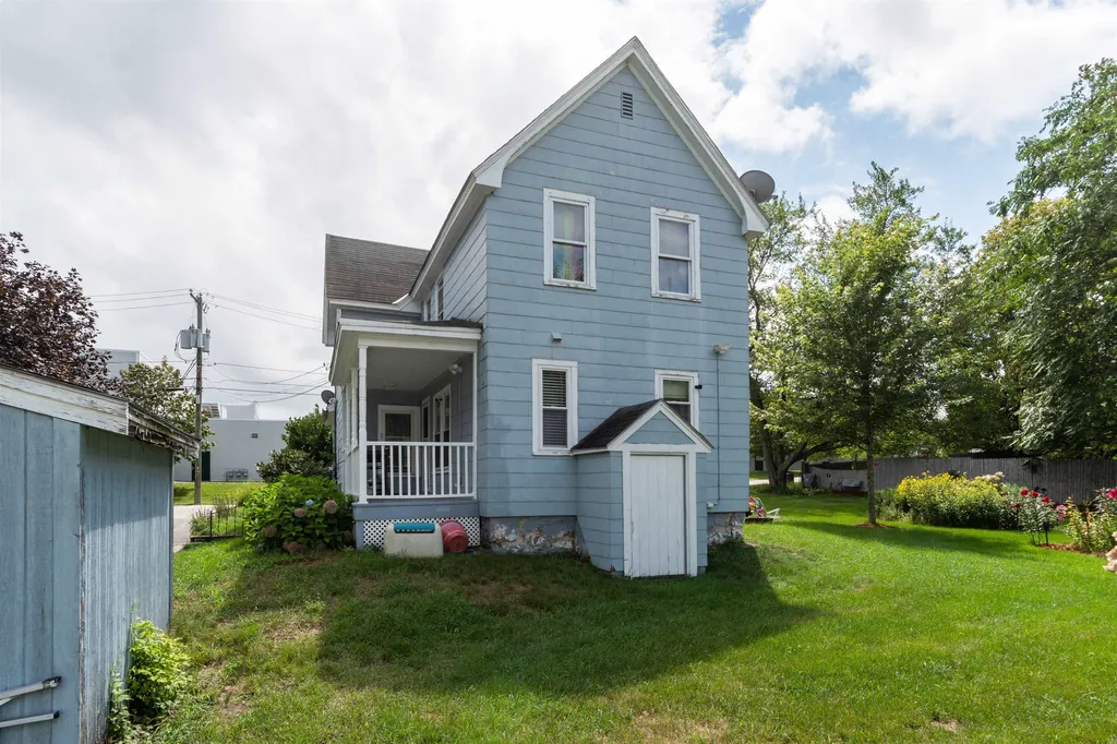 72 Lingard Street Manchester NH 03103