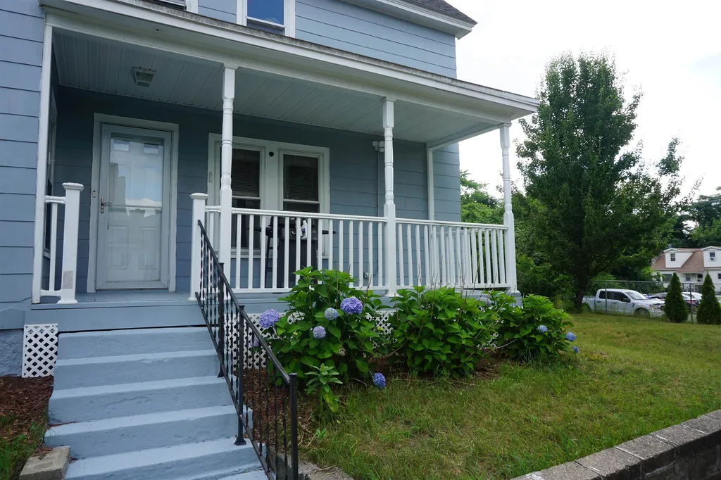 72 Lingard Street Manchester NH 03103