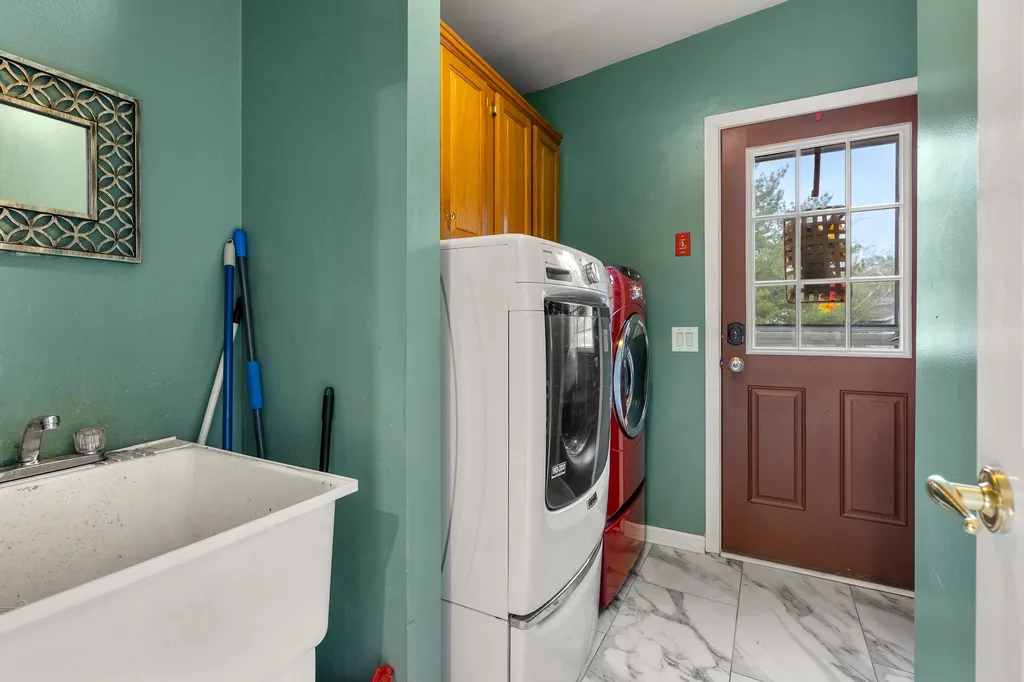 26 Hickory Hill Road Epping NH 03042