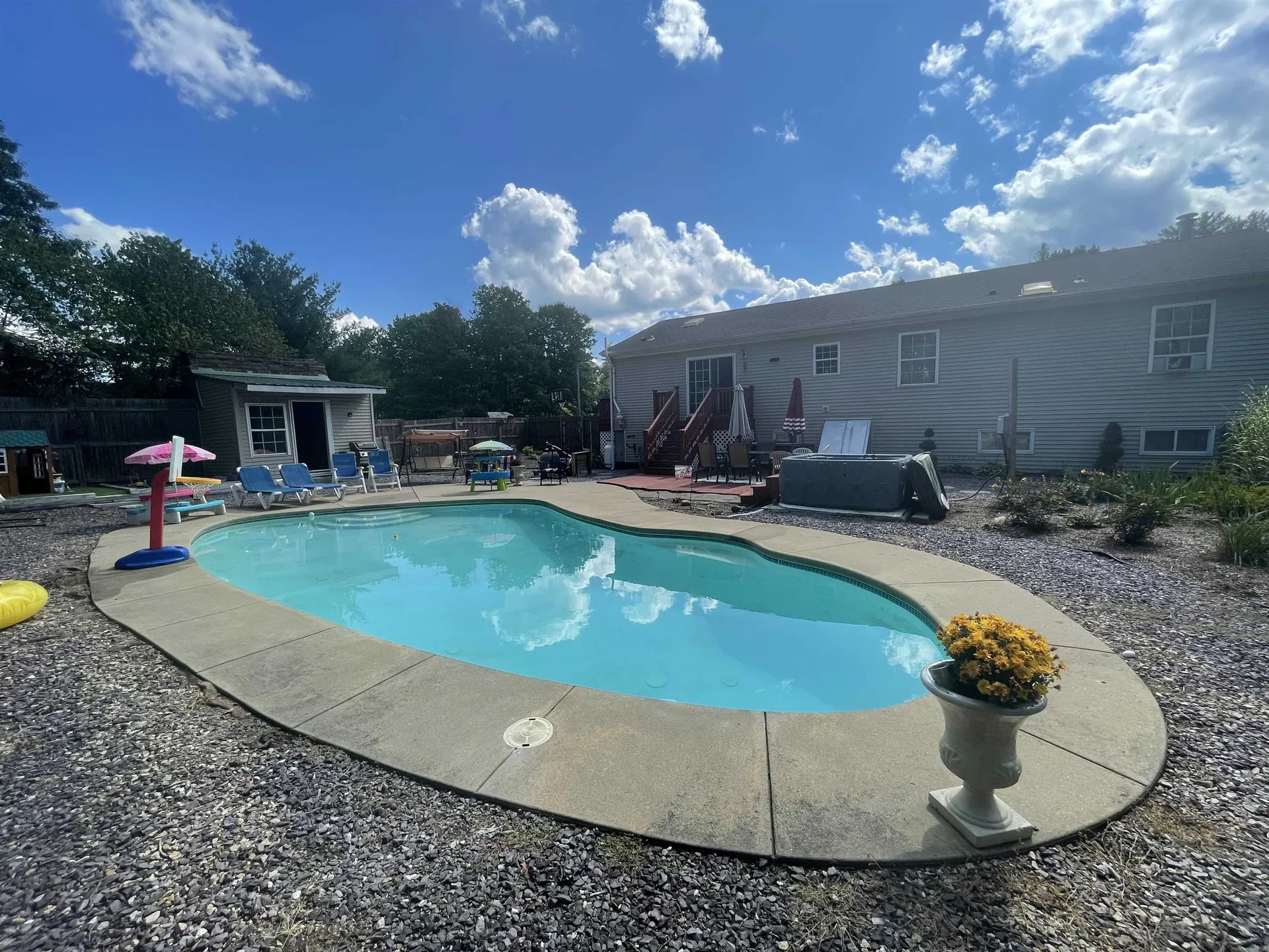 26 Hickory Hill Road Epping NH 03042