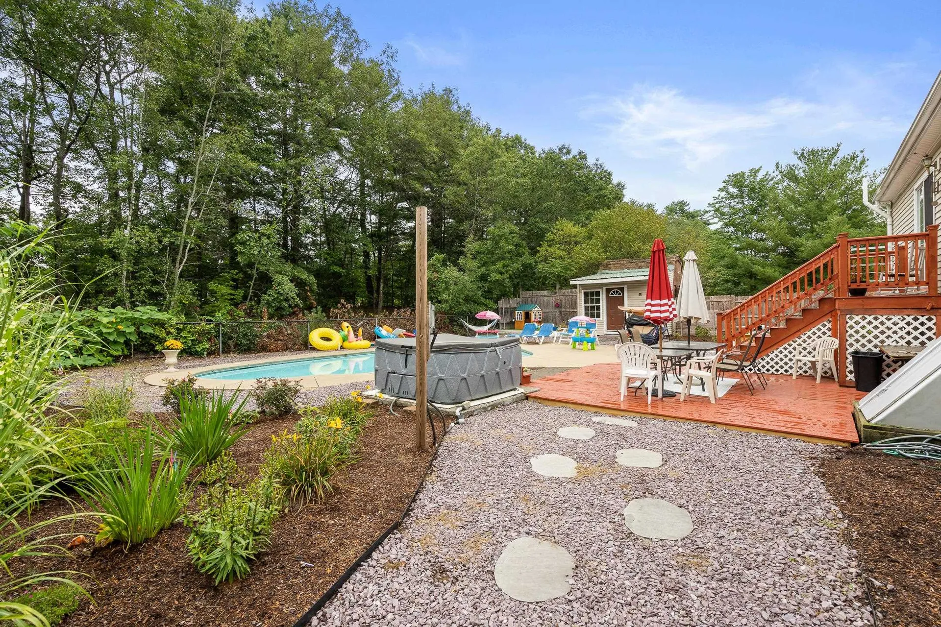26 Hickory Hill Road Epping NH 03042