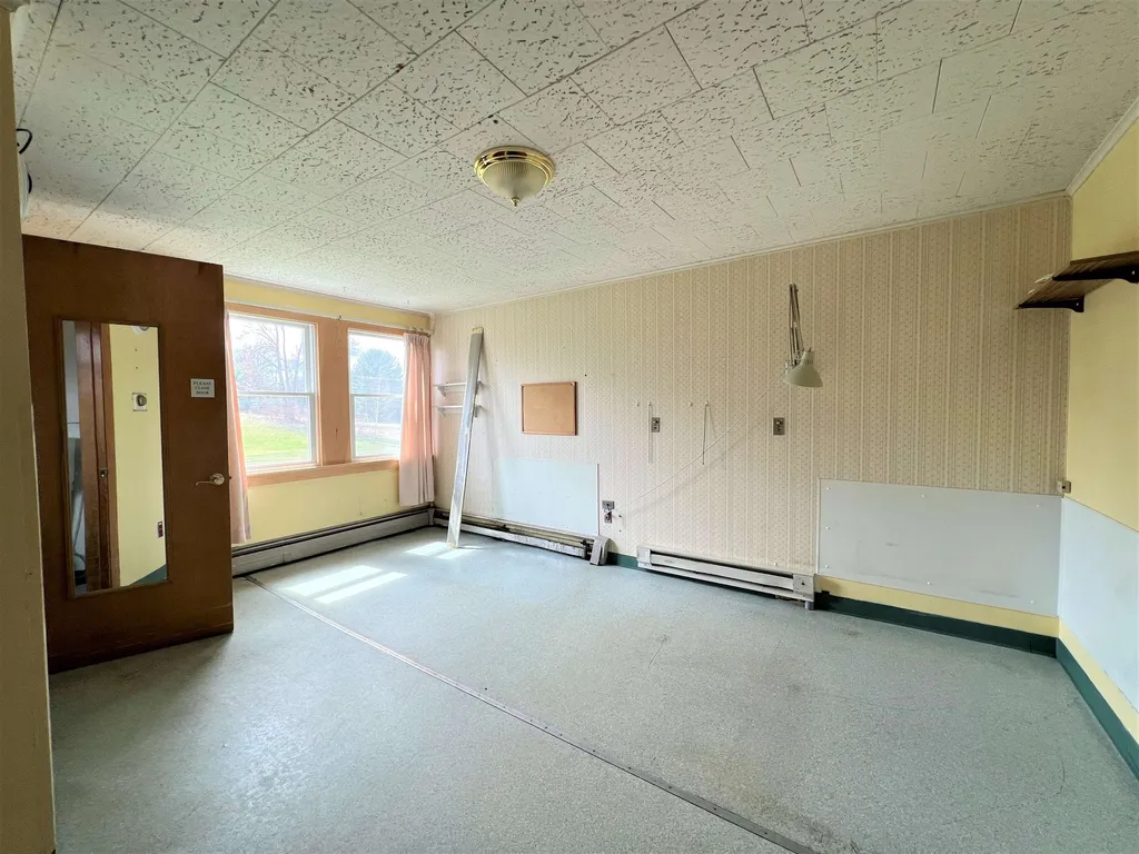 2853 Us Route 5 Derby VT 05829