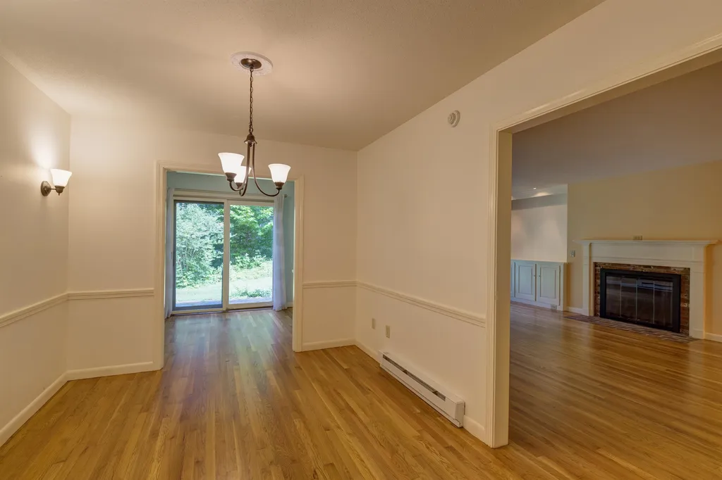 18 Willow Spring Lane Hanover NH 03755