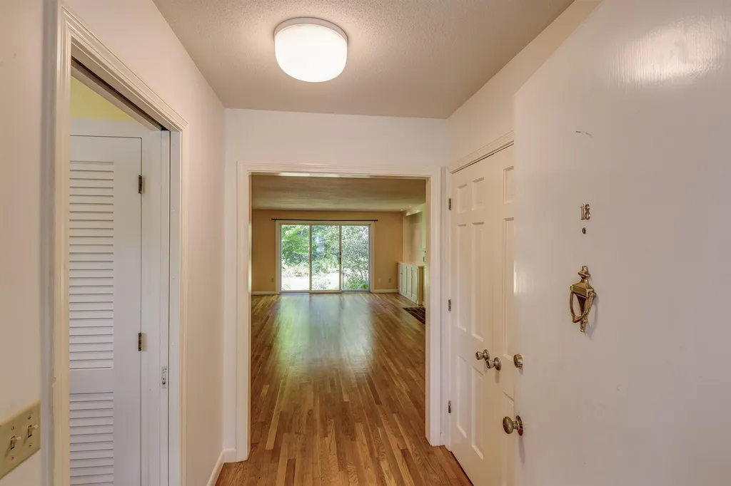18 Willow Spring Lane Hanover NH 03755