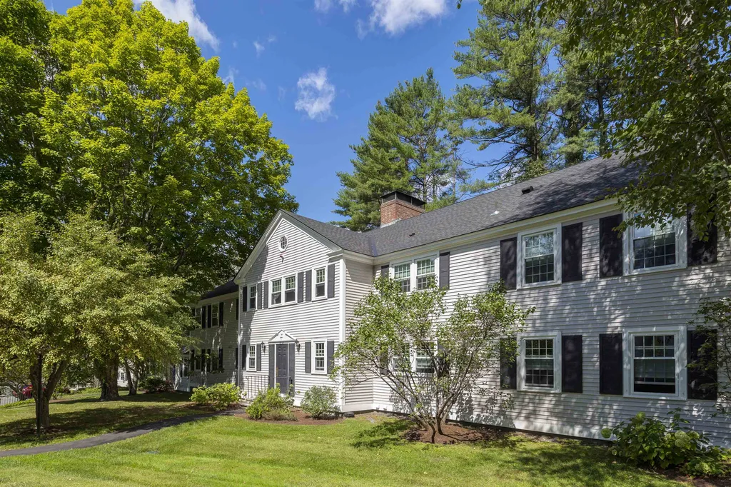 18 Willow Spring Lane Hanover NH 03755