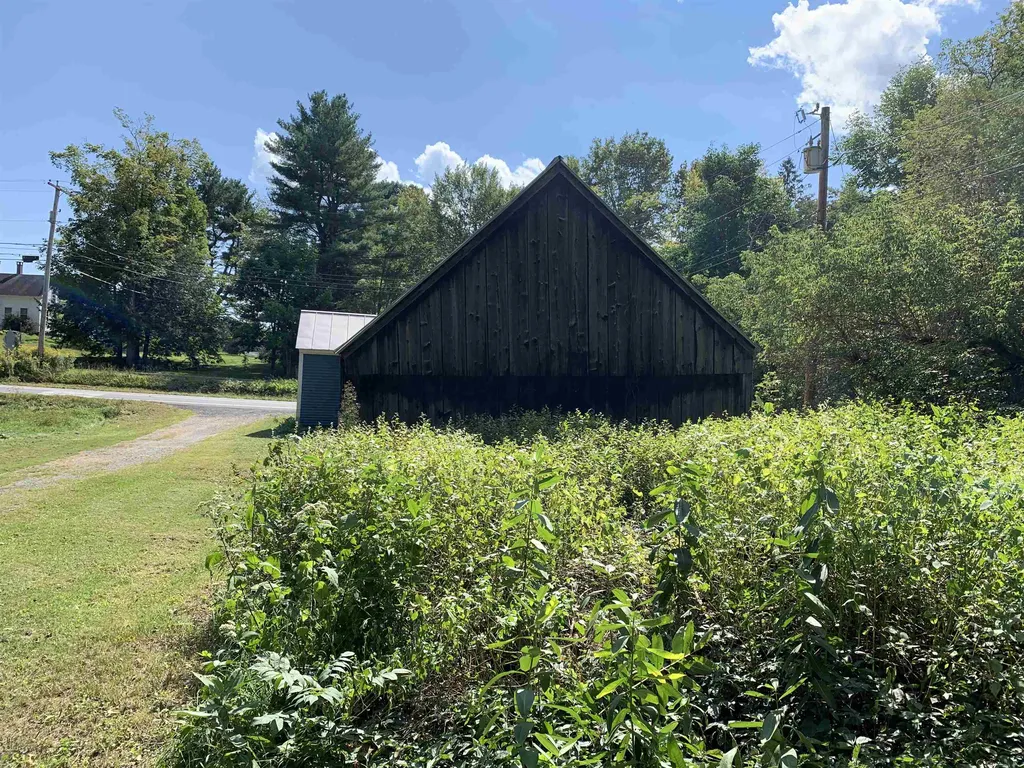 171 Us Route 5 Hartland VT 05048