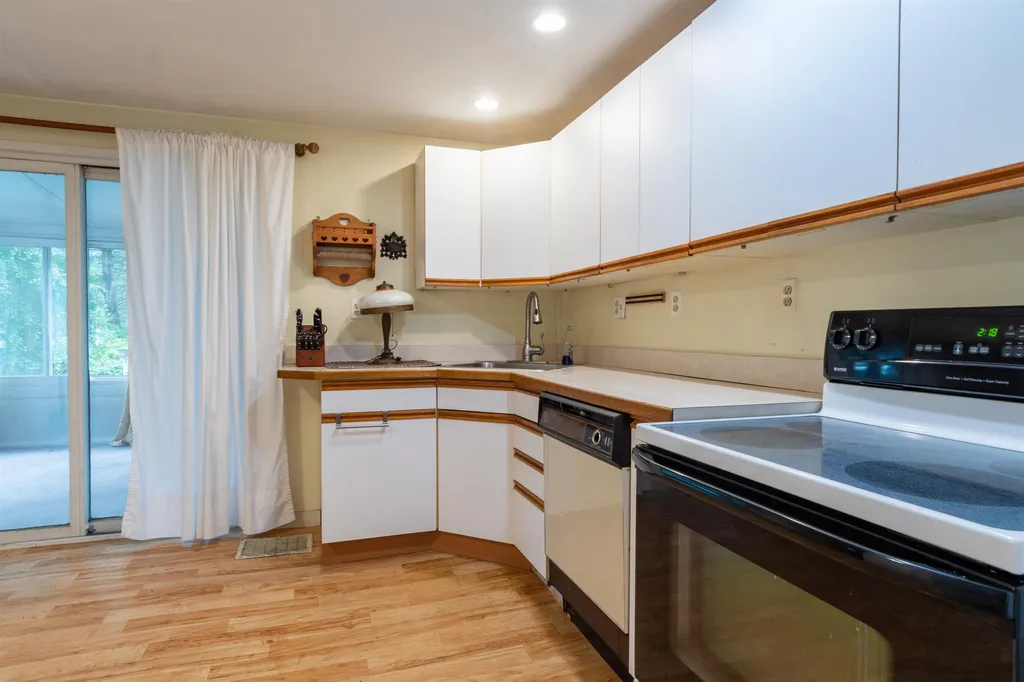 30 Lawrence Street Concord NH 03301