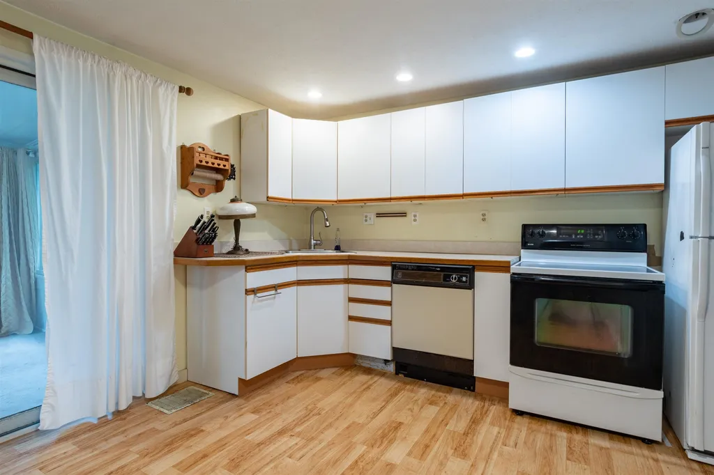 30 Lawrence Street Concord NH 03301