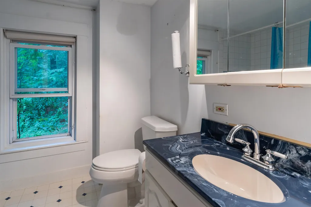 30 Lawrence Street Concord NH 03301