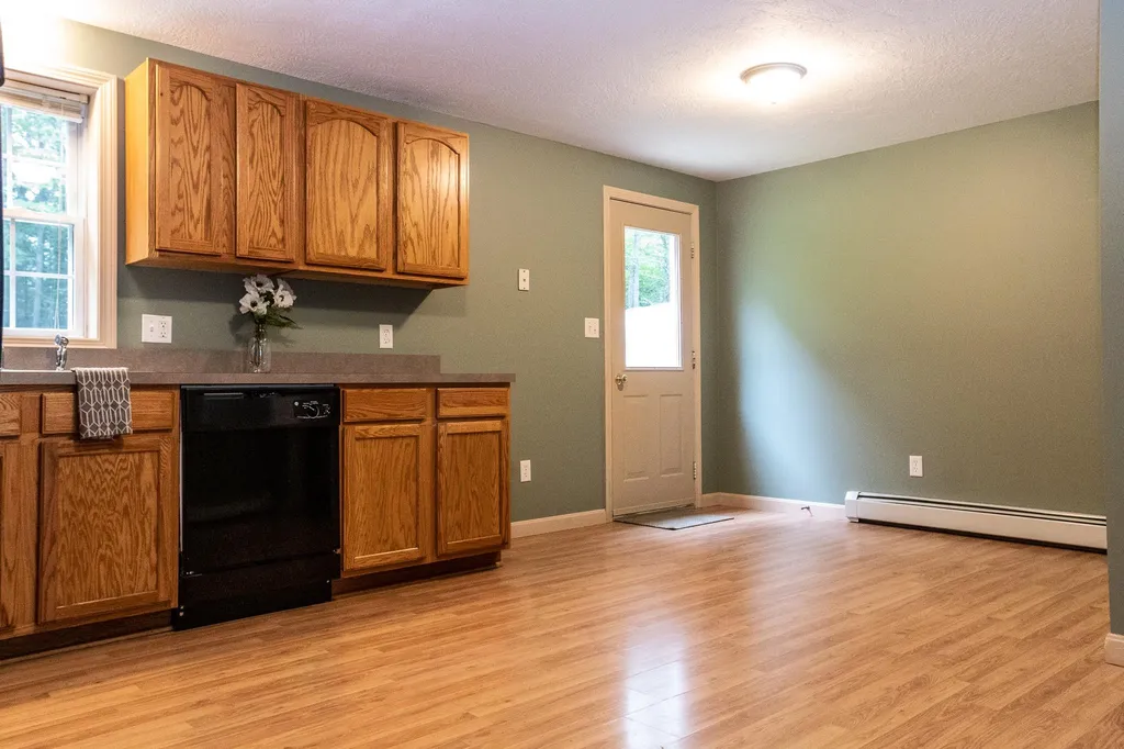 30 Old Woods Road Northwood NH 03261
