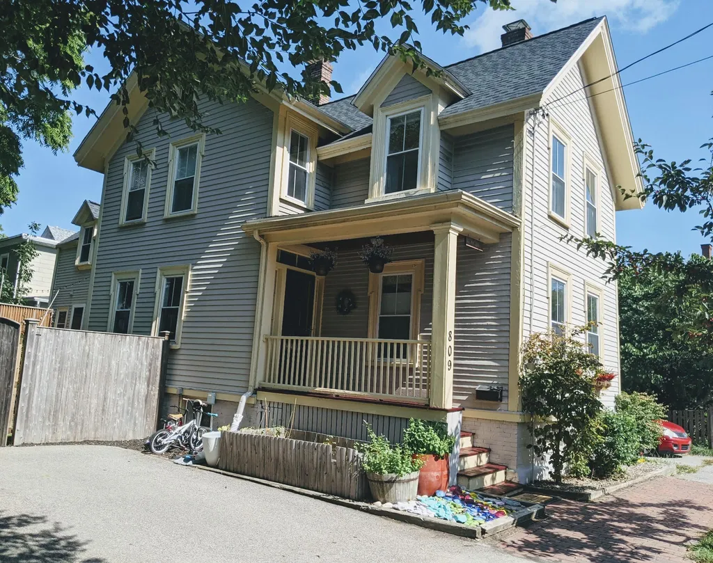 809 State Street Portsmouth NH 03801