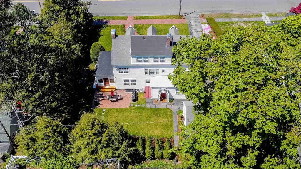 2143 Elm Street Manchester NH 03104