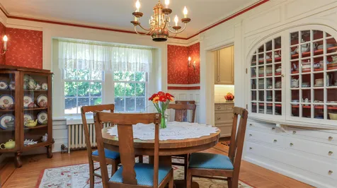 2143 Elm Street Manchester NH 03104
