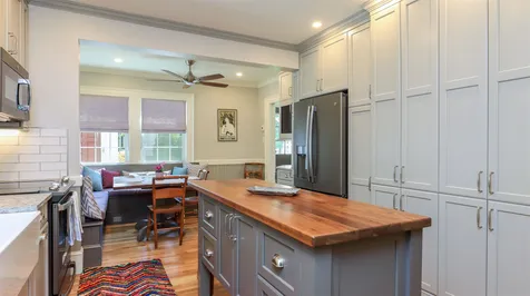2143 Elm Street Manchester NH 03104
