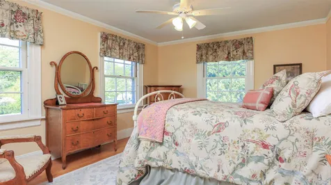 2143 Elm Street Manchester NH 03104