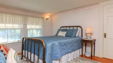 2143 Elm Street Manchester NH 03104