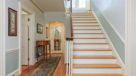 2143 Elm Street Manchester NH 03104