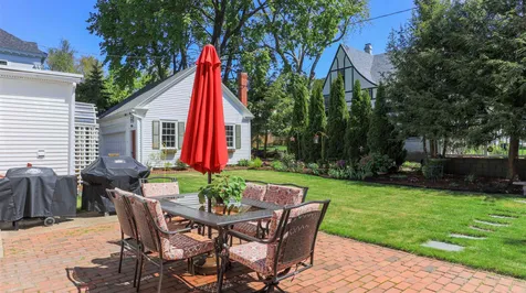2143 Elm Street Manchester NH 03104