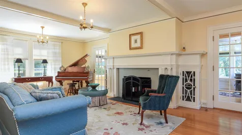 2143 Elm Street Manchester NH 03104
