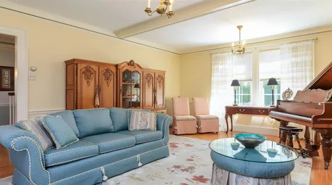 2143 Elm Street Manchester NH 03104