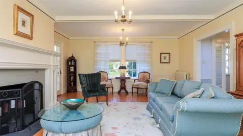 2143 Elm Street Manchester NH 03104