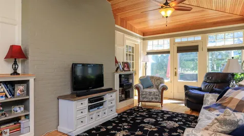 2143 Elm Street Manchester NH 03104