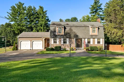 759 Cohas Avenue Manchester NH 03109