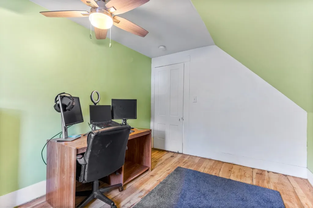 33 S Village Road Loudon NH 03307