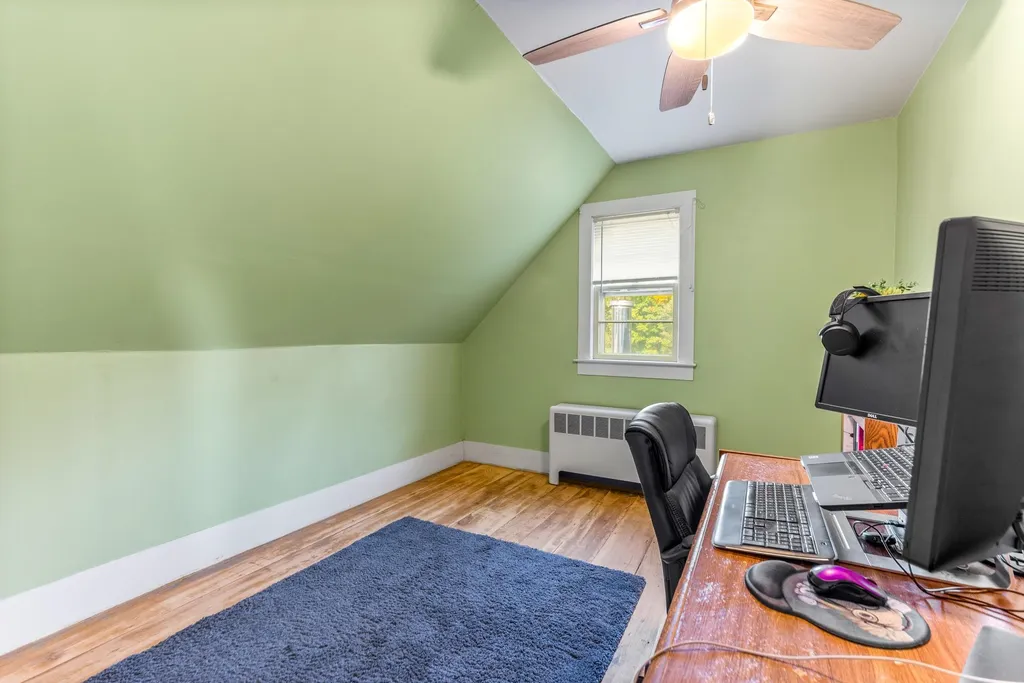 33 S Village Road Loudon NH 03307