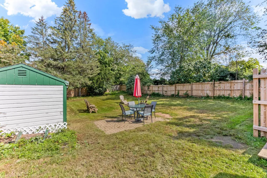 33 S Village Road Loudon NH 03307