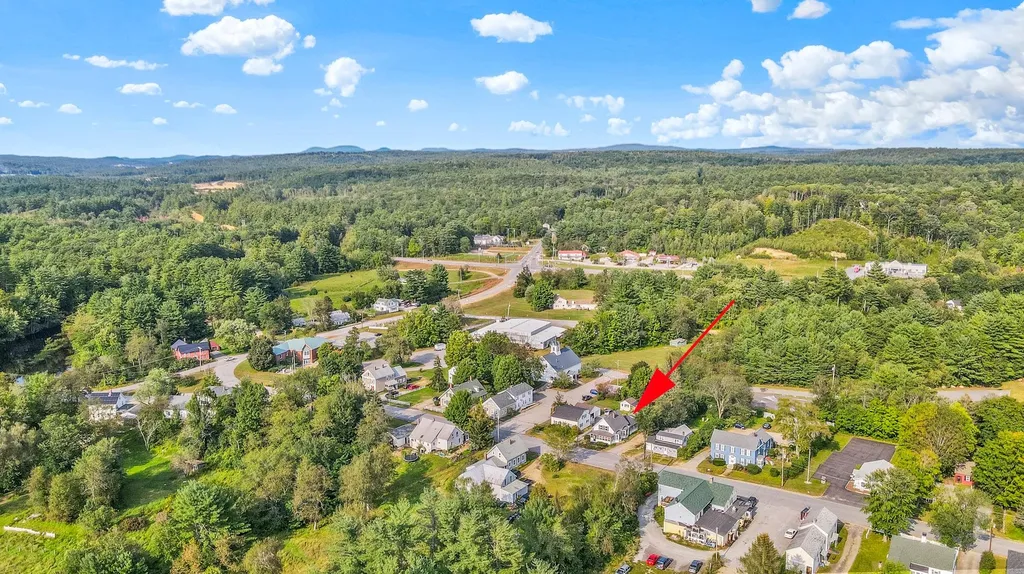 33 S Village Road Loudon NH 03307