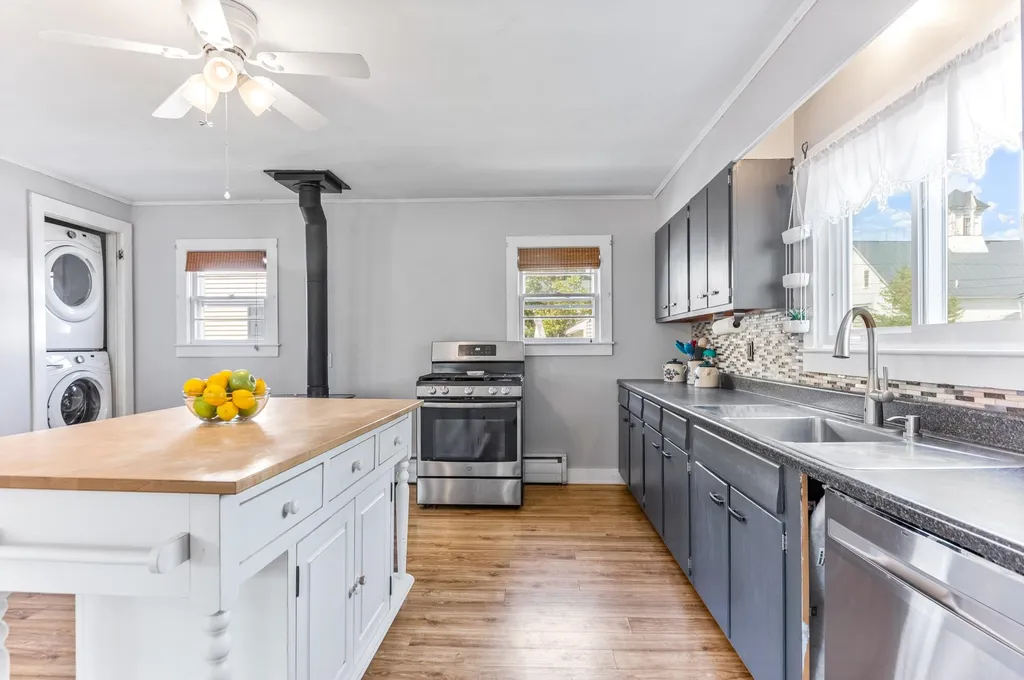 33 S Village Road Loudon NH 03307