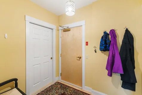 162 South Main Street Stowe VT 05672