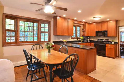 28 Hitching Post Lane Bedford NH 03110