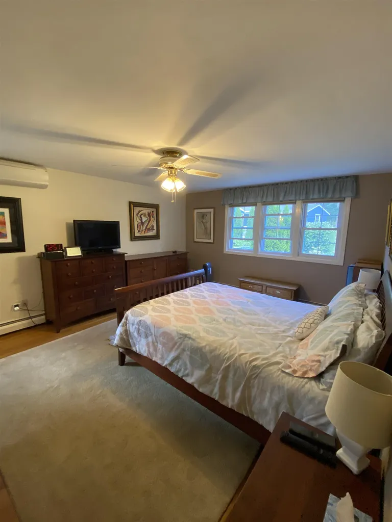 210 Crestview Road Manchester NH 03104