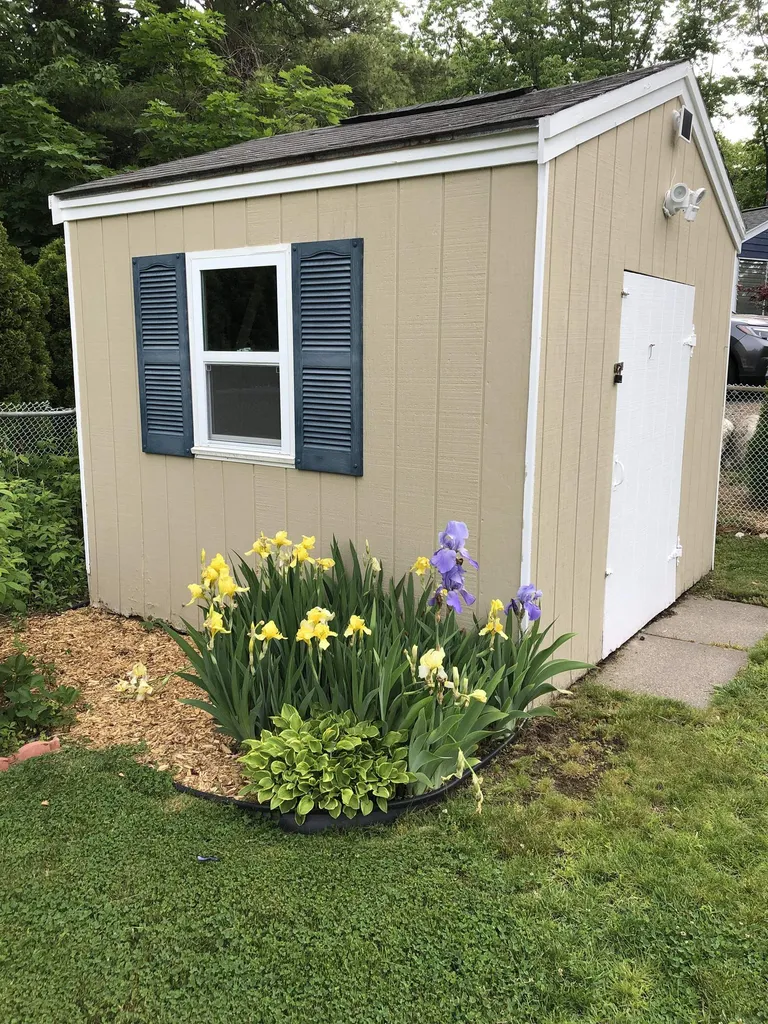 210 Crestview Road Manchester NH 03104