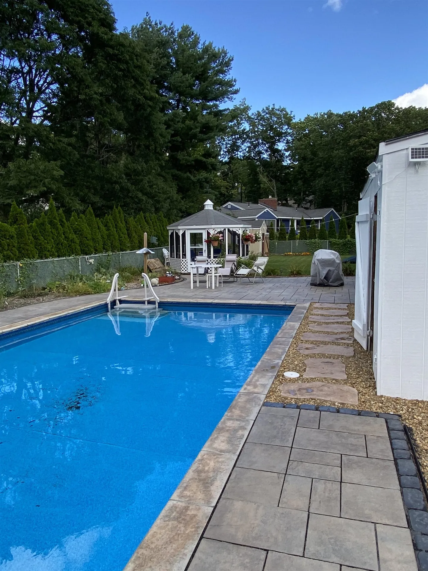 210 Crestview Road Manchester NH 03104