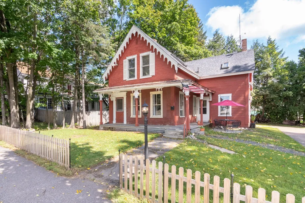 185 Pleasant Street Laconia NH 03246