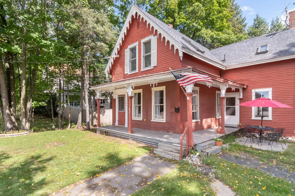 185 Pleasant Street Laconia NH 03246