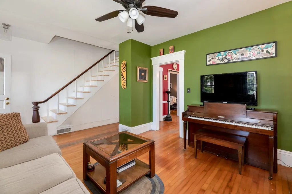 185 Pleasant Street Laconia NH 03246