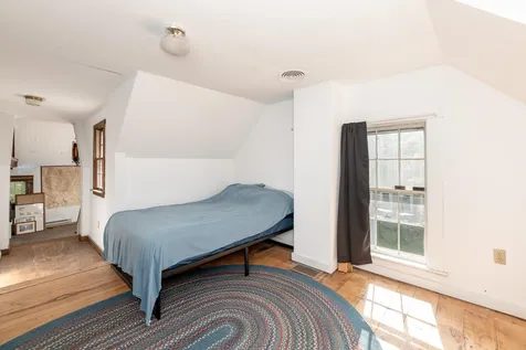 185 Pleasant Street Laconia NH 03246