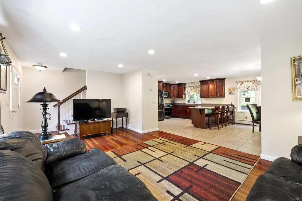 518 Reservoir Road Deering NH 03244