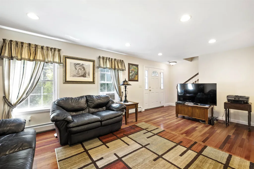 518 Reservoir Road Deering NH 03244